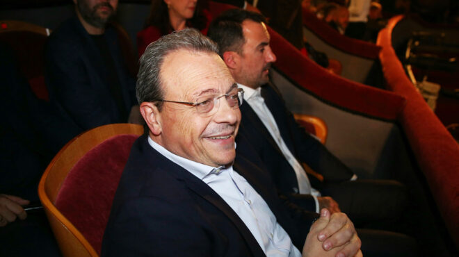 κεντροαριστερά-σύννεφα-μετά-τον-εξ-563958634