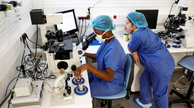 γονίδιο-καρκίνου-η-πρόεδρος-της-αρχ-563969518