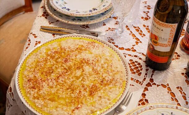 χαρισά-ή-τζινταμπούρ-το-γιορτινό-φαγη-563950720