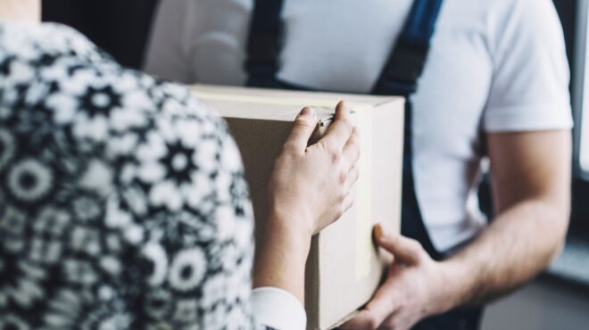 last-mile-ευκολία-και-ταχύτητα-στην-παραλαβή-563978932