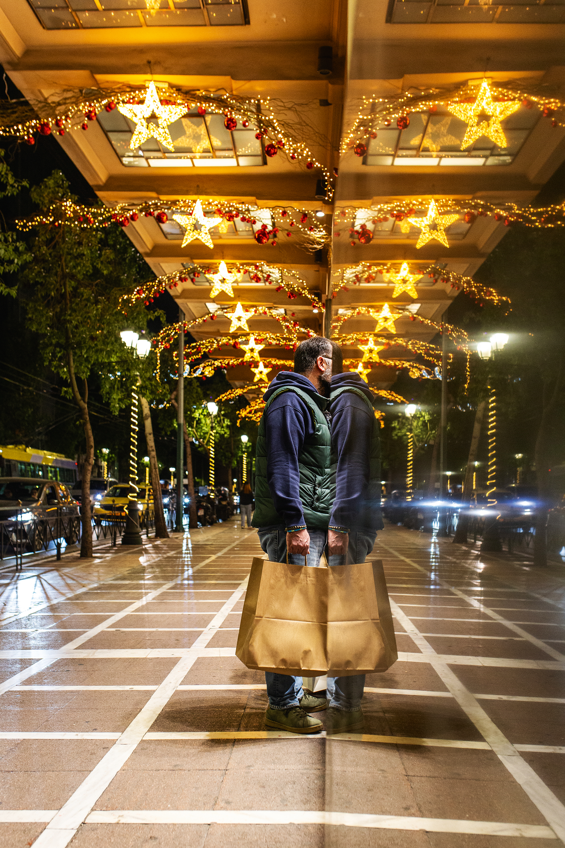 10 φωτογραφίες που δίνουν το στίγμα της γιορτινής Αθήνας-1