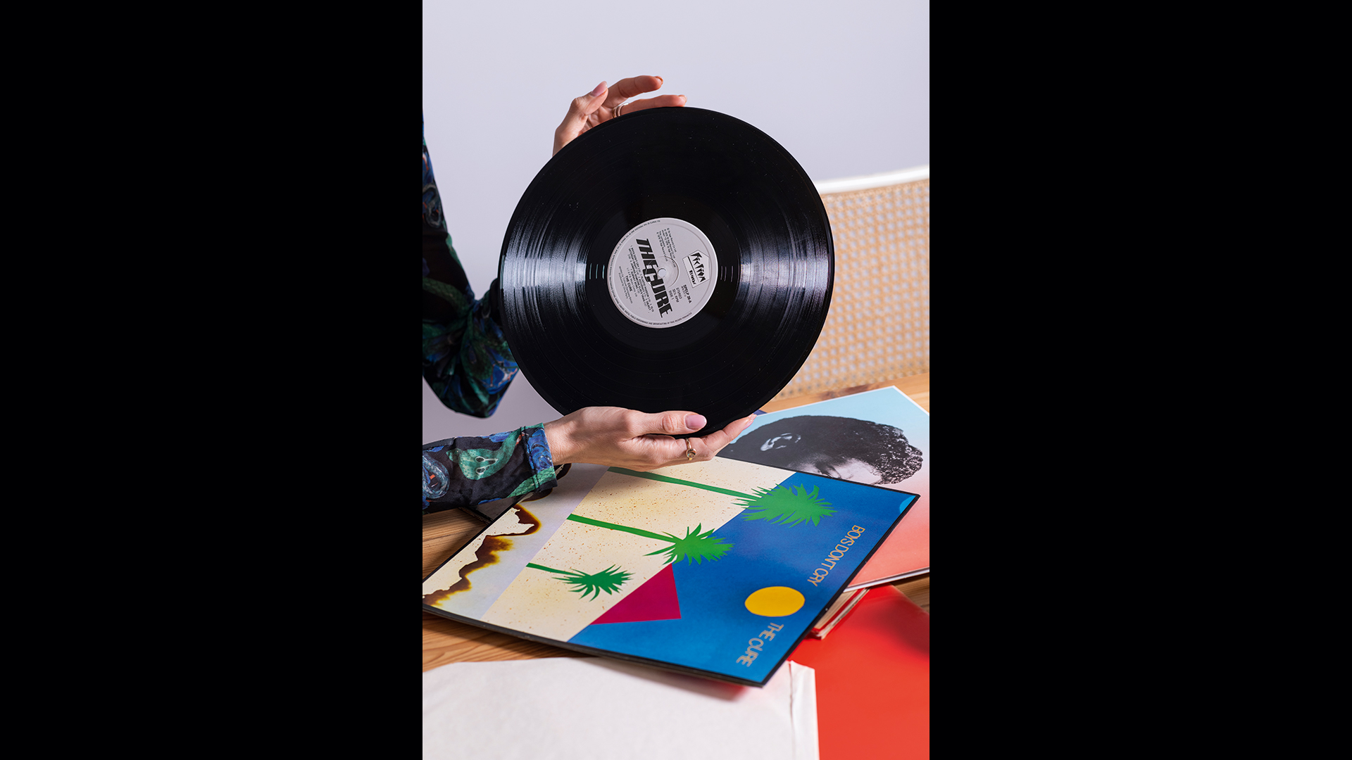 η-αγάπη-χάνεται-τα-πικάπ-μένουν-563993827