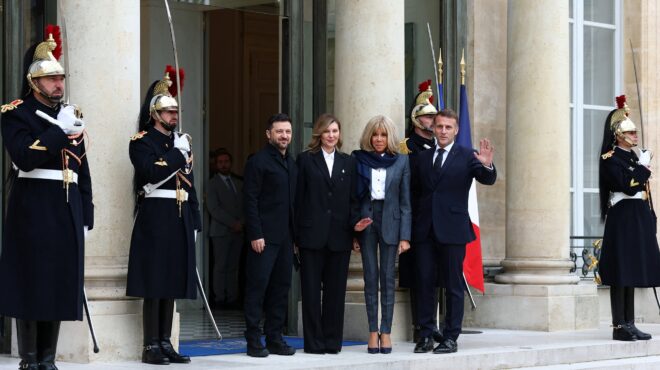 ουκρανικό-στο-παρίσι-ο-ζελένσκι-στη-μό-563951767