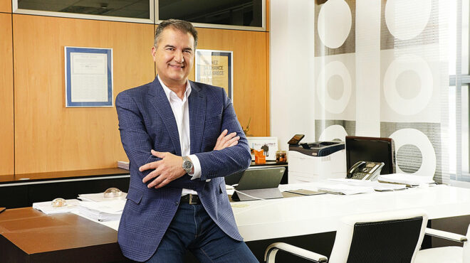 από-το-ημιυπόγειο-στη-σανταρόζα-όμιλο-563975632