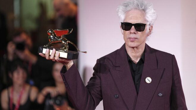 τζιμ-τζάρμους-στην-κ-αποκαλύπτοντα-563994751