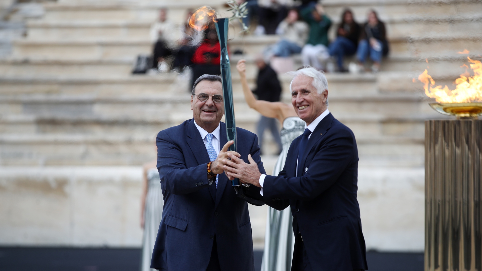 Η Ολυμπιακή Φλόγα ταξιδεύει προς την Ιταλία – Εικόνες από την τελετή παράδοσης-3