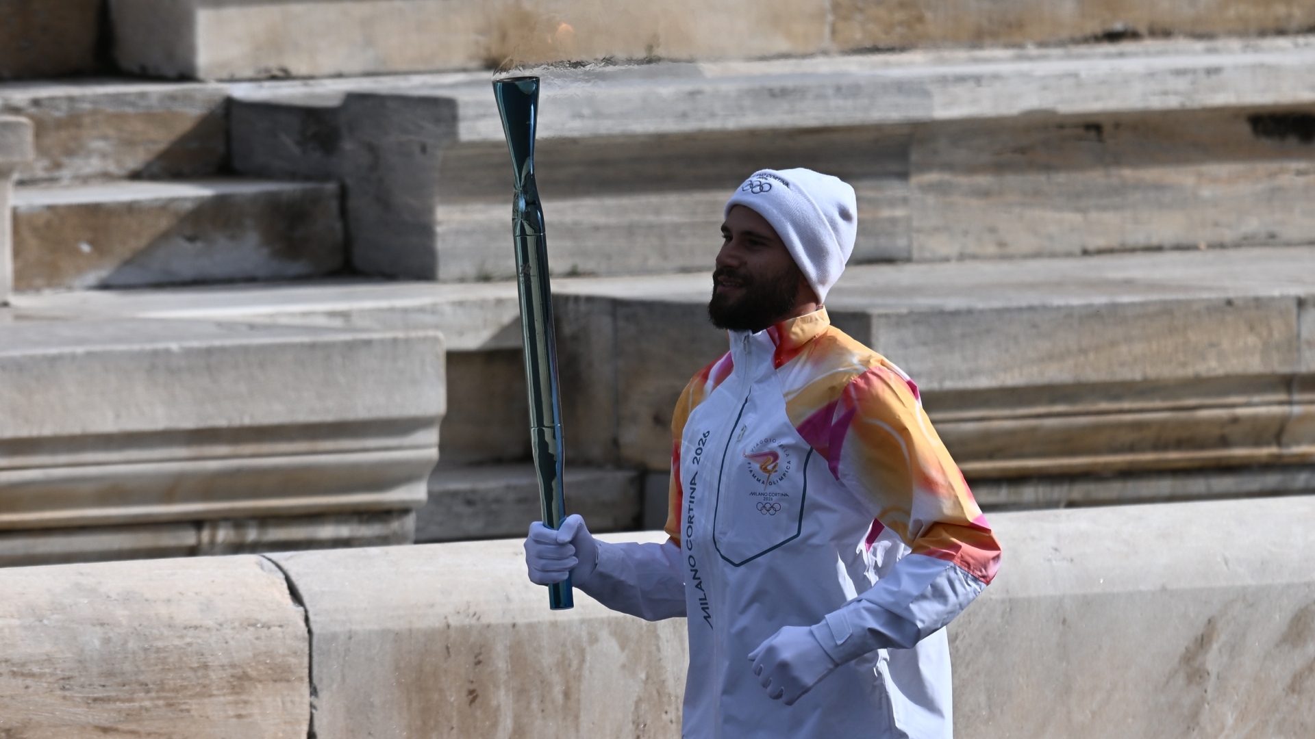 Η Ολυμπιακή Φλόγα ταξιδεύει προς την Ιταλία – Εικόνες από την τελετή παράδοσης-5