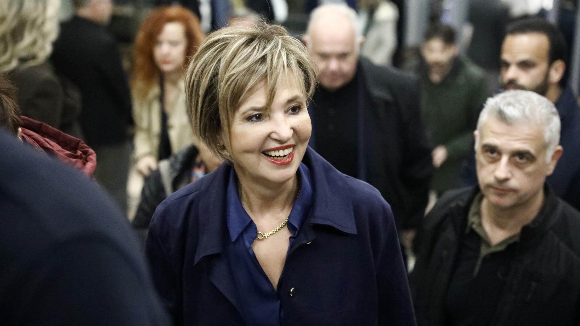 Στο φουαγέ του «Παλλάς» – Ποιοι έδωσαν το «παρών» στην παρουσίαση του βιβλίου Τσίπρα [εικόνες]-22