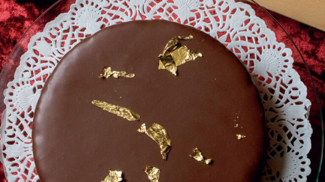 sachertorte-το-εμβληματικό-γλυκό-της-βιέννης-απ-563994112