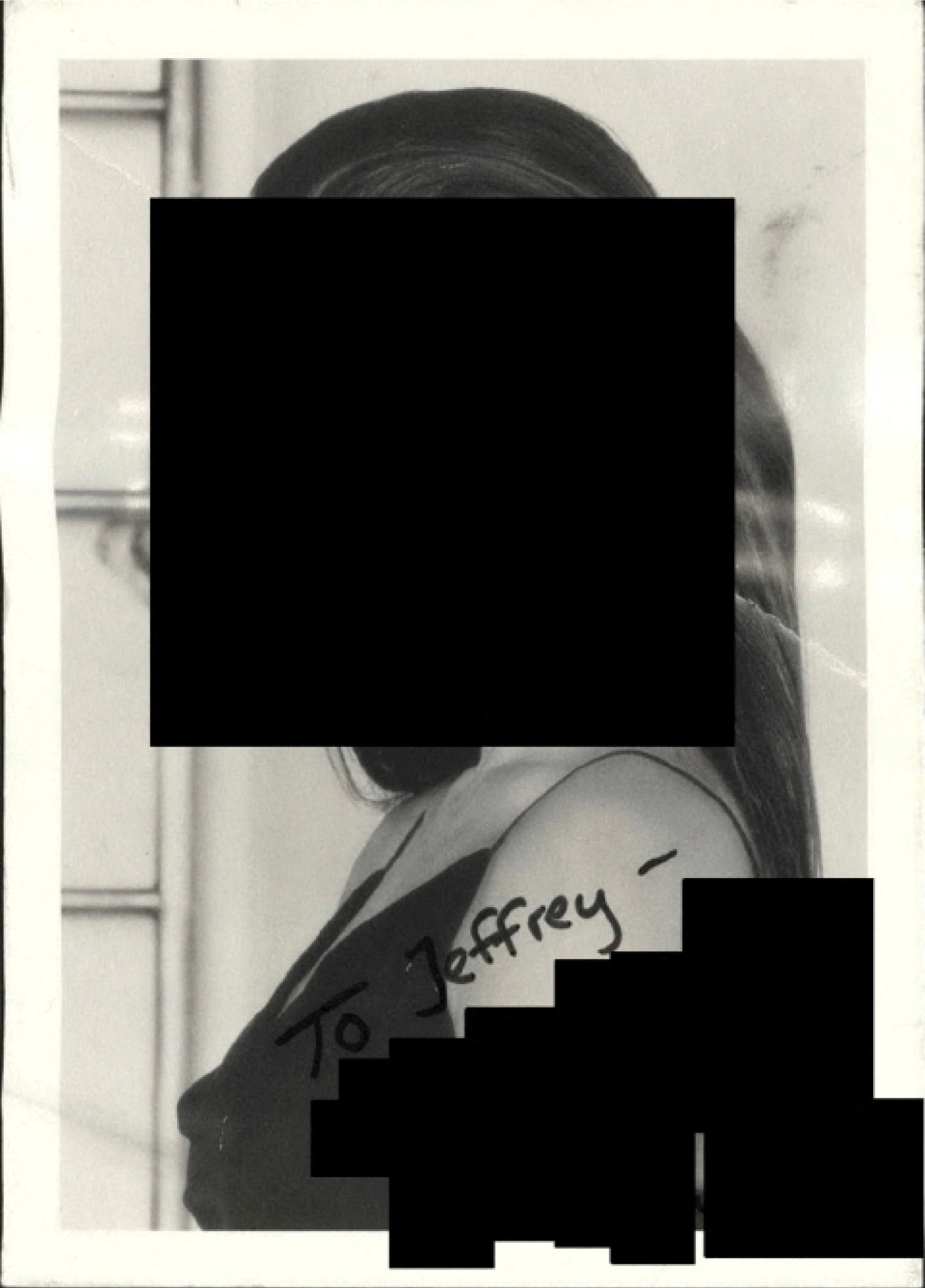 Υπόθεση Επσταϊν: Στη δημοσιότητα μέρος των φακέλων – Καλυμμένα με μαύρο πολλά αποσπάσματα-2