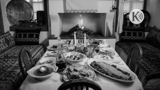 ράδιο-κ-λαχανοντολμάδες-ή-χοιρινό-μ-563991328