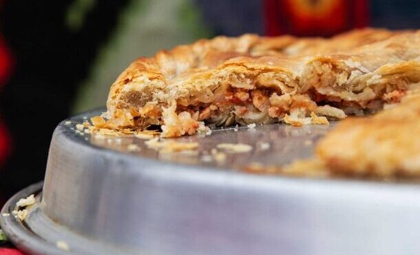 κρεατόπιτα-με-χοιρινό-κιμά-από-την-κασ-563988745