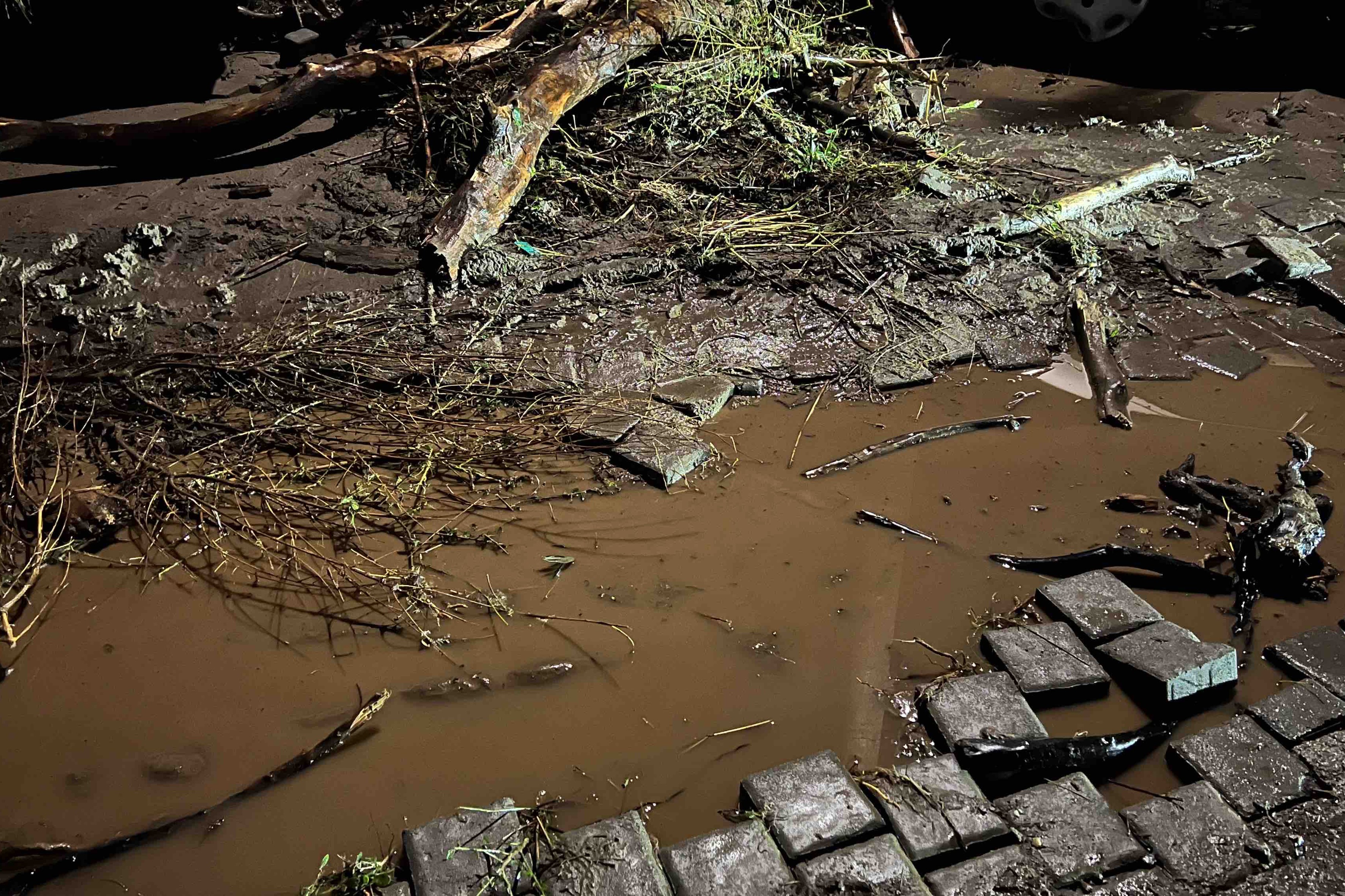 Εικόνες από το πέρασμα της κακοκαιρίας Byron-9