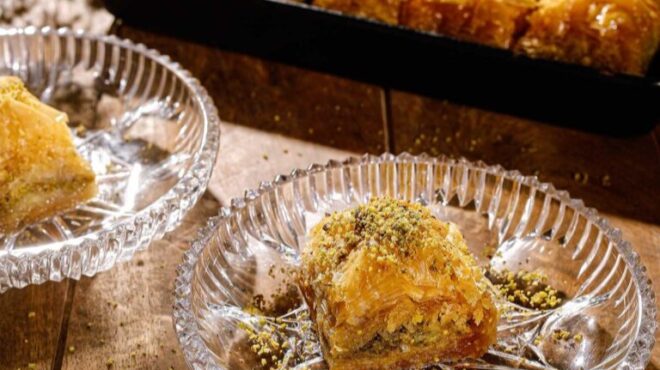 τα-σιροπιαστά-των-χριστουγέννων-20-συντ-563992816