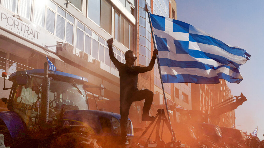 αγρότες-οι-σκληροί-που-κρατούν-τα-μπλό-563987446