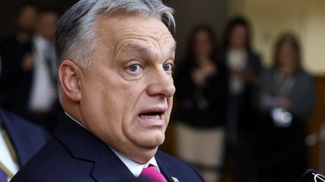 ο-ορμπαν-οδεύει-προς-τις-κάλπες-αποδυν-563982757