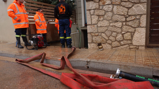 κακοκαιρία-byron-αττική-σχεδόν-600-κλήσε-563959426