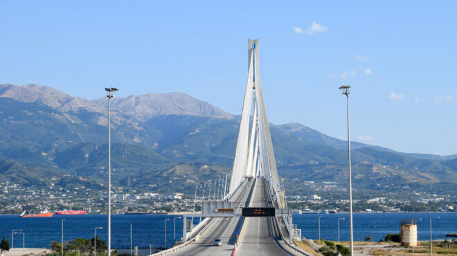 αγρότες-κινητοποίηση-στη-γέφυρα-ρίου-563965435