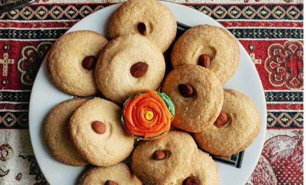 σακαρλαμά-τα-βουτυρένια-αρμένικα-μπι-563982202