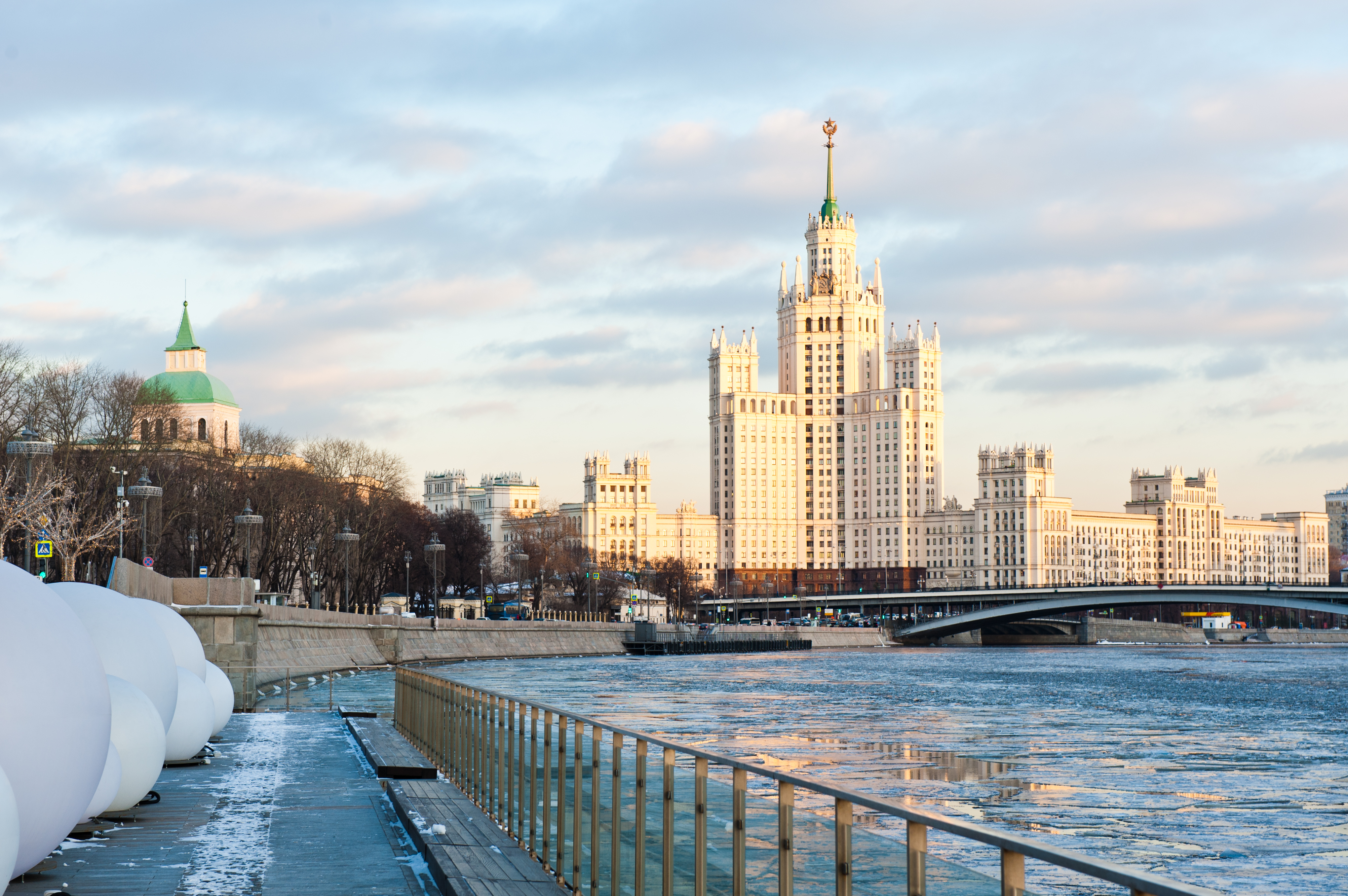 Το γκολφ κλαμπ του Γουίτκοφ γίνεται κόμβος διεθνούς διπλωματίας-1