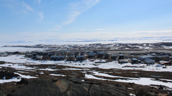 τρεις-ξεχωριστές-χριστουγεννιάτικες-563985244
