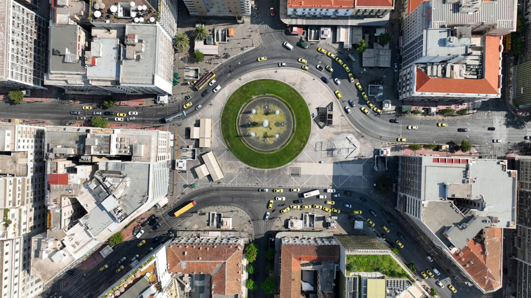 roundabouts-ο-φαύλος-κύκλος-της-ελληνικής-προτε-563977054