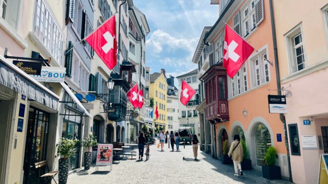 πιο-κοντά-στην-ευρωπαϊκή-ενωση-η-ελβετ-563959852