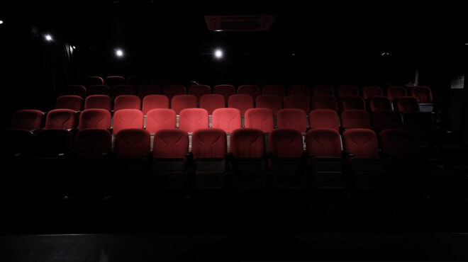 ενας-γόρδιος-δεσμός-επί-σκηνής-563987872