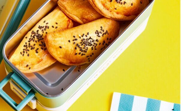 τυροπιτάκια-κουρού-με-τρία-τυριά-563976145