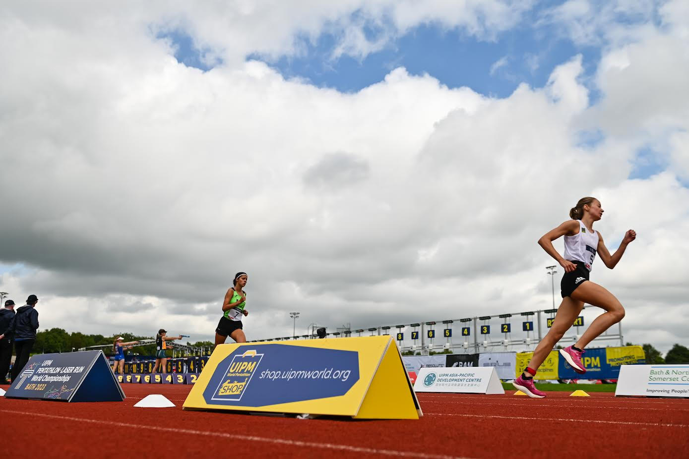 Οι γιατρίνες του μοντέρνου πεντάθλου-5