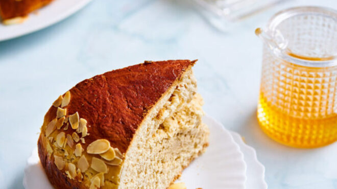 βασιλόπιτα-τσουρέκι-της-πολίτισσας-θ-563994427