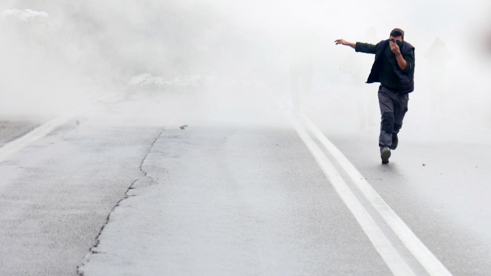 Επεισόδια στα Χανιά: Ταυτοποιήθηκαν τουλάχιστον 15 άτομα – Με βαρύ παρελθόν και ποινές φυλάκισης-4