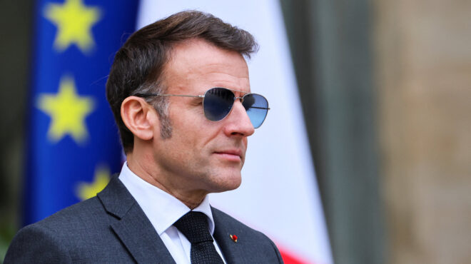 η-κόντρα-με-τον-τραμπ-ενισχύει-τη-δημοφ-564042529