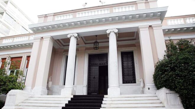 η-κακοκαιρία-καθυστερεί-την-αναχώρησ-564033289