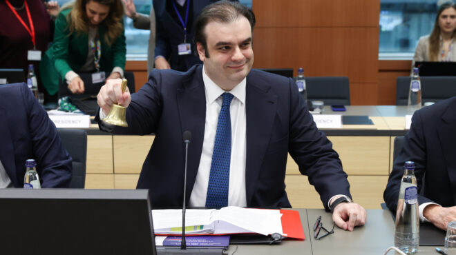 πιερρακάκης-από-eurogroup-να-επιστρέψουμε-σ-564030025