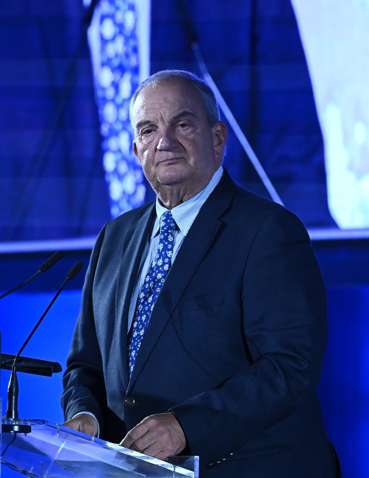 Θεωρείο: Σενάριο για Επικρατείας-1