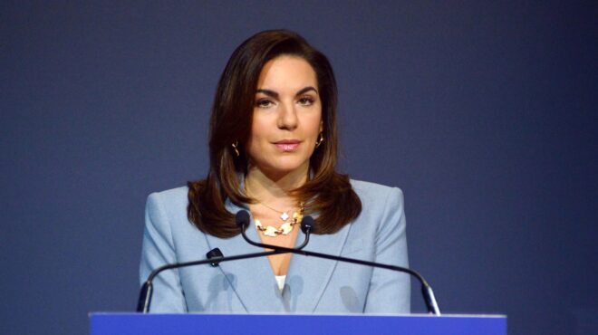 οικογενειακή-υπόθεση-564053329