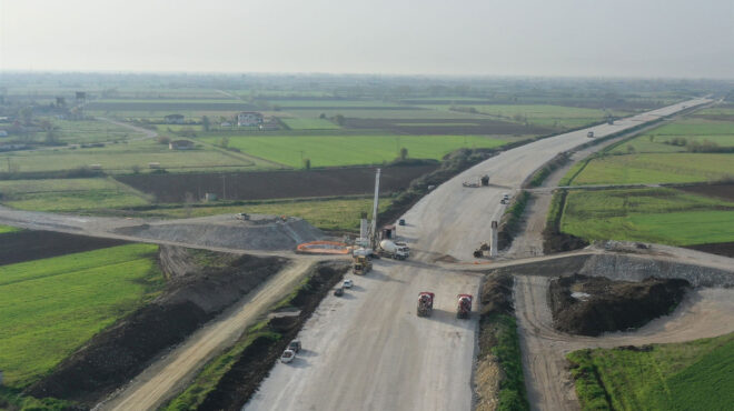 επενδύσεις-10-δισ-ευρώ-στις-υποδομές-564005341