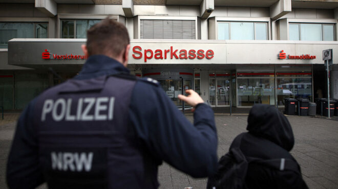 πώς-έγινε-το-μεγάλο-ριφιφί-στη-γερμανί-564019165