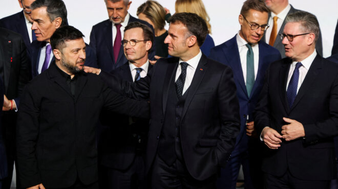 συμμαχία-των-προθύμων-βρετανία-και-564007711