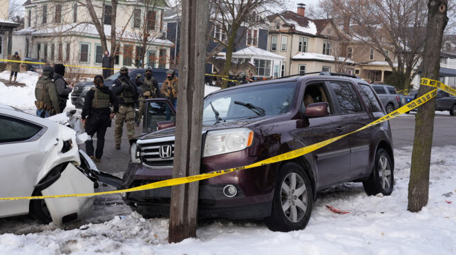 μινεάπολη-aνδρας-των-ομοσπονδιακών-υπ-564009724