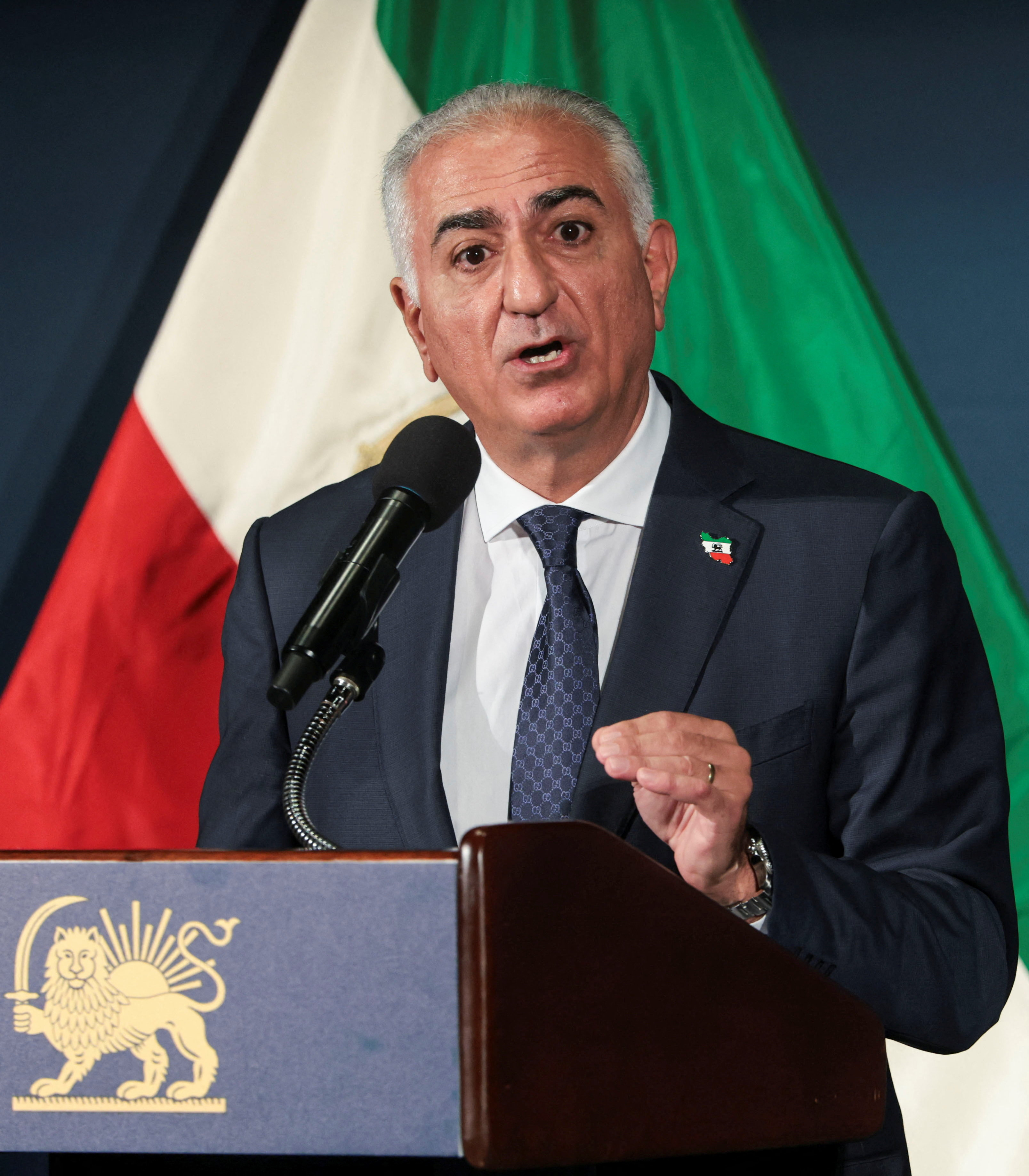 Ρεζά Παχλαβί: «Το καθεστώς του Χαμενεΐ βρίσκεται στα τελευταία του»-1