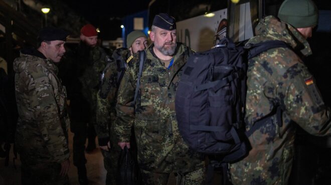 γερμανοί-στρατιώτες-στην-κ-φεύγου-564028405