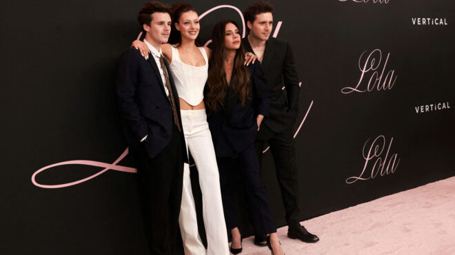 οι-μπέκαμ-συνθλίβονται-από-το-βάρος-τη-564034168