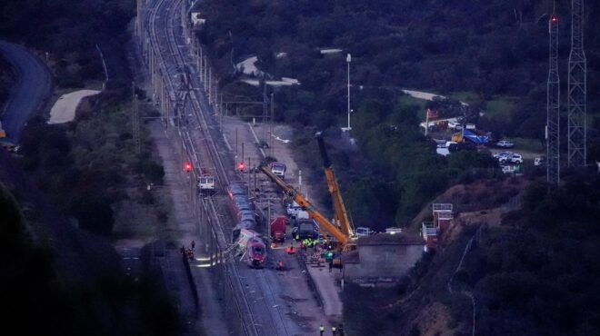 σύγκρουση-τρένων-μία-6χρονη-η-μόνη-επιζ-564033511
