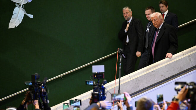 τραμπ-οι-ηπα-διαπραγματεύονται-πλήρ-564036265