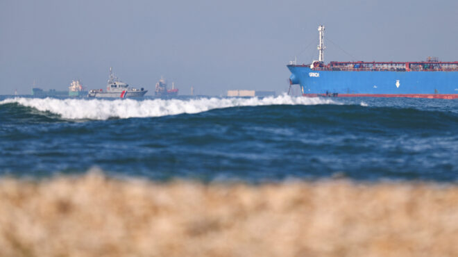 πώς-οι-κυρώσεις-λυγίζουν-την-πολεμι-564054616