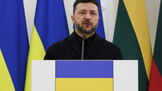 ζελένσκι-στρατιωτικά-και-πολιτικά-ζη-564042385