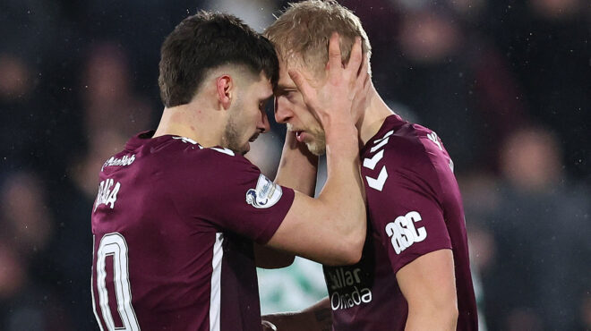 η-χαρτς-αντέχει-και-αρνείται-να-μετα-564042679