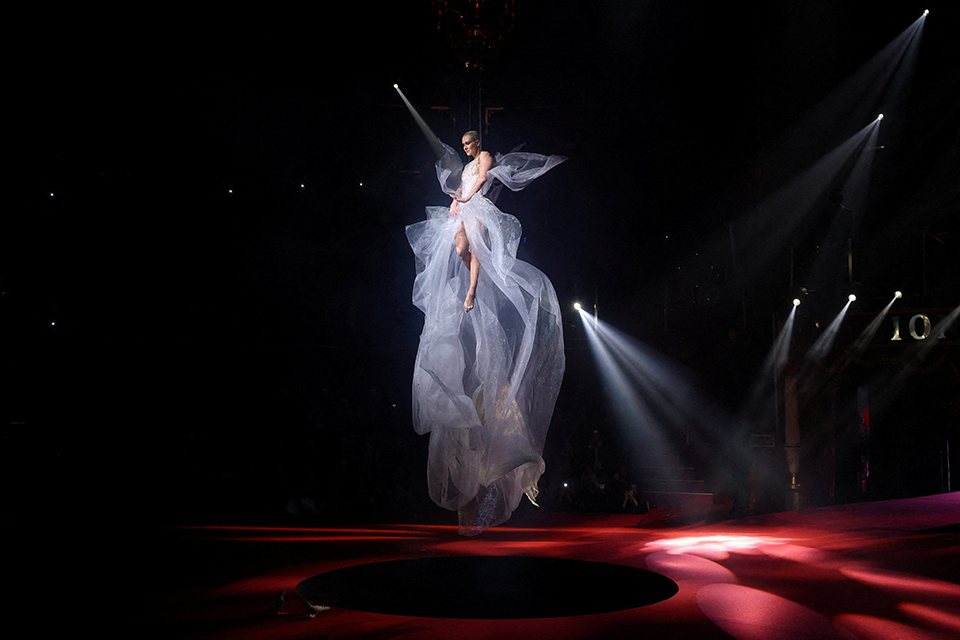 Η νύφη στο σχολείο-2